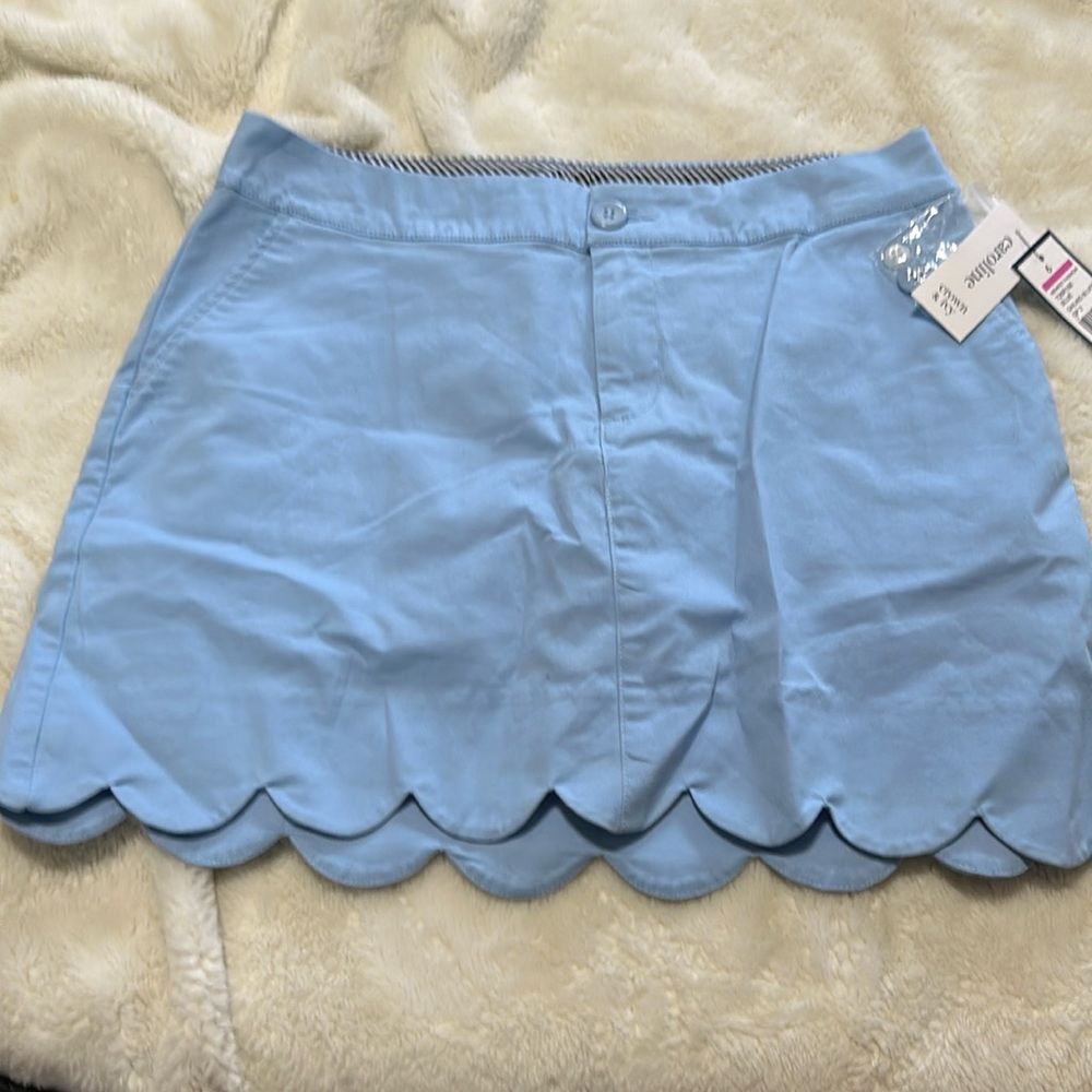 NWT Crown & Ivy 5in Inseam Skort - women’s size 6